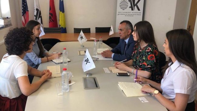 Oda e Afarizmit të Kosovës takohet me përfaqësueset e Ambasadës Britaneze në Kosovë