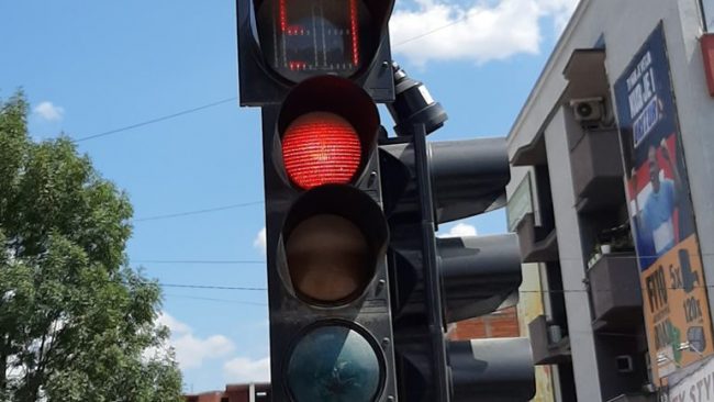 Zvicra pritet të krijoj semaforë me numra