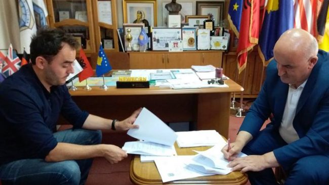 Vitia dhe Fondacioni Kosovar për Trashëgimi Kulturore pa Kufij CHwB restaurojn objektin e Muzeut komunal