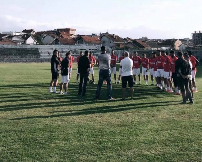 Presidenti Zuka pranë futbollistëve në stërvitje, objektivat e Kf.Gjilanit janë të qarta