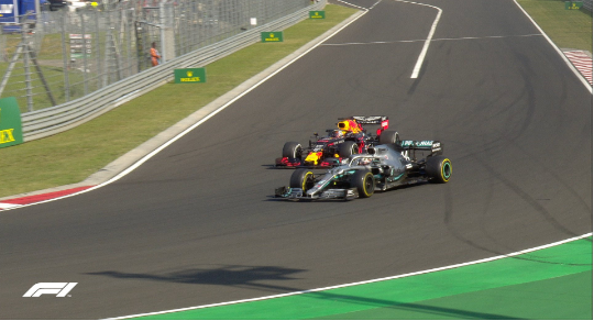 Triumfon Hamilton, Mercedes kampion edhe në Hungari