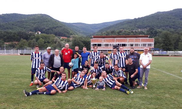 Vazhdojnë ndeshjet ilegale të Serbisë në Kosovë