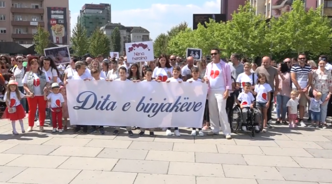 Shënohet Dita Botërore e Binjakëve në Kosovë