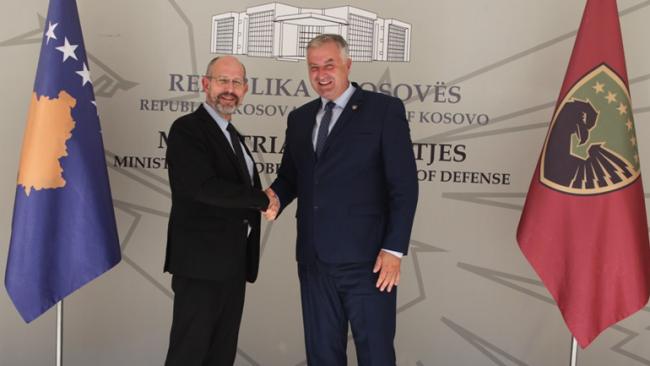 Ministri i Mbrojtjes dhe komandanti i FSK-së pritën në vizitë shefin e Operacioneve dhe Misioneve të NATO-s