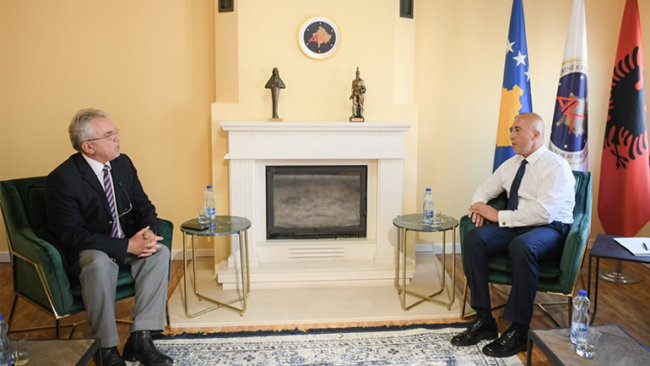 Mustafa Bajrami i bashkohet AAK-së
