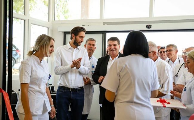 Përurohet rinovimi i Shërbimit të Emergjencës në Spitalin e Gjilanit