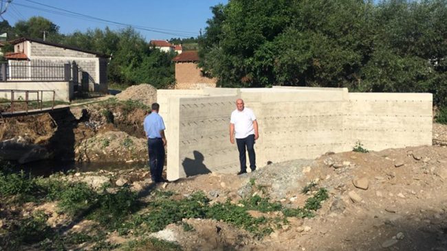 Kryetari Haliti sheh nga afër realizimin e disa projekteve infrastrukturore në Binçë