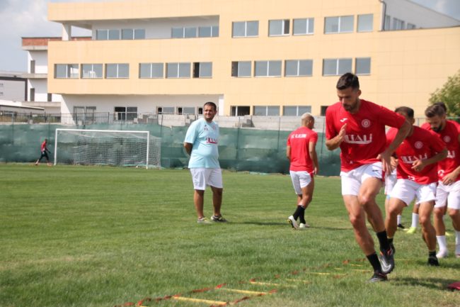 Futbollisti i Flamurtarit optimist, “Ndaj Gjilanit luajmë për fitore”