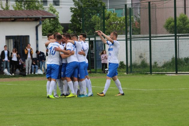 Mbyllen ndeshjet e javës së katërt në Superligë, këto janë rezultatet dhe ndryshimet në tabelë