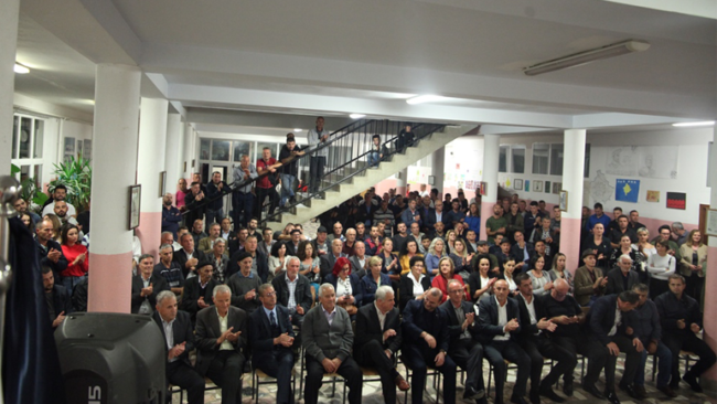Qindra aktivistë të Cernicës e fshatrave përreth mirëpresin pesëshen e LDK’së