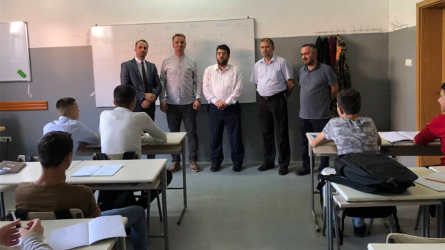 Kryetari i KBI-së në Gjilan uroi nxënësit  e medresesë për fillimin e vitit të ri shkollor