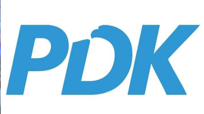 PDK: Vjosa Osmani shkeli ligjin, urgjentisht të kthehet fotografia e Presidentit