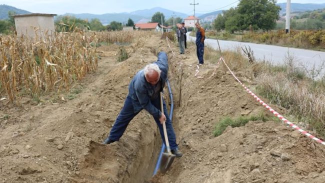 Vazhdojnë punimet për funksionalizimin e dy puseve të ujit