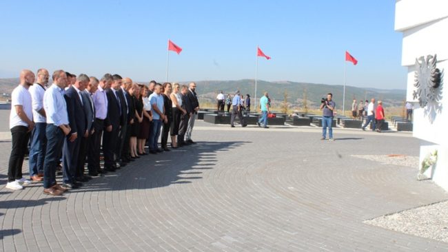 Gjilani shënon 20-vjetorin e rivarrimit të dëshmorëve
