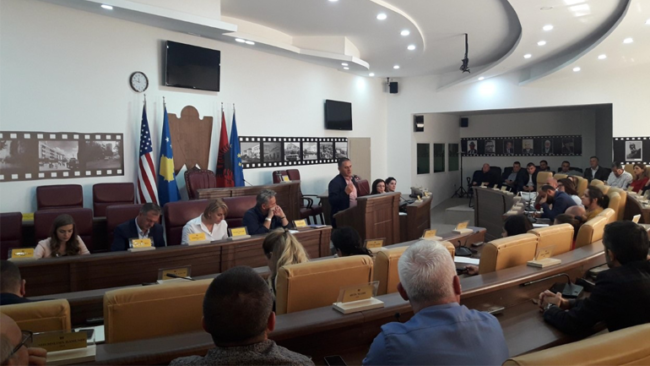 Ende ka dallime të mëdha ndërmjet punëtorëve dhe bizneseve sa i përket orarit të punës
