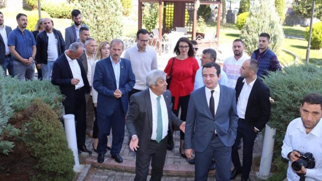 Vetëvendosje: Mbrojtja e prodhimit vendor është strategji për zhvillimin ekonomik