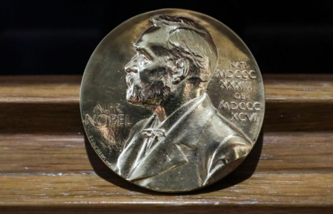 Shpallen fituesit e çmimit ‘Nobel’ në Letërsi