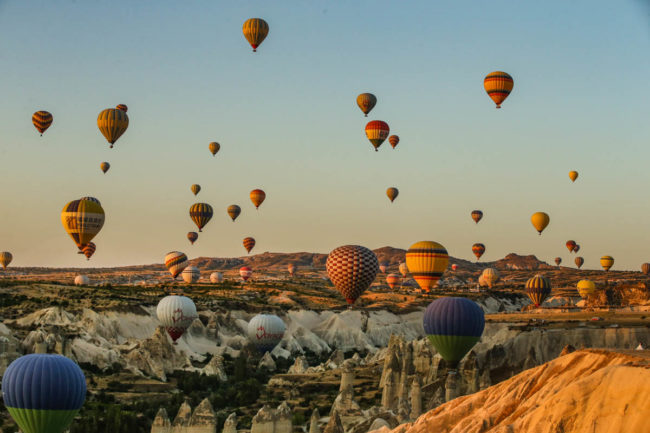 Balonat me ajër të nxehtë mrekullia turistike e Cappadocias