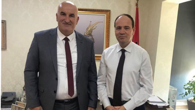 Kryetari i Vitisë në Tiranë takohet me personalitete të larta të shtetit shqiptar