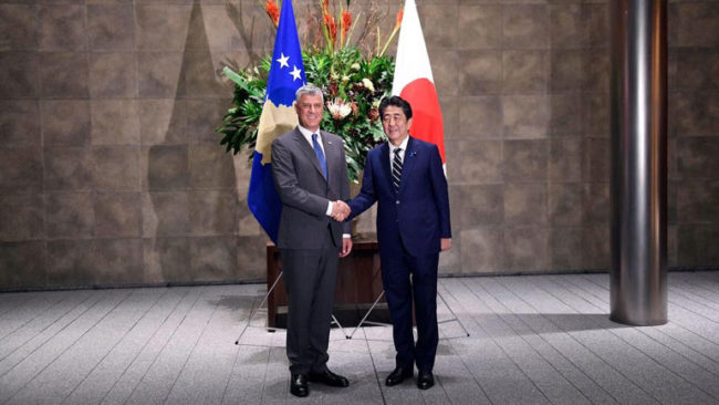 Presidenti Thaçi takon kryeministrin Abe, shprehen të kënaqur me afrimin mes dy vendeve