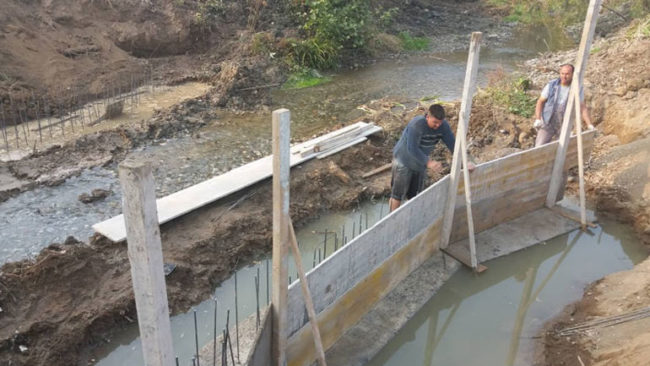 Në Skifteraj ndërtohet ura që lidh pronat e bujqëve të disa lokaliteteve