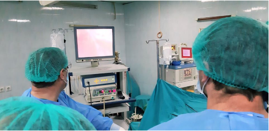 Në QKUK kryehet operacion i rrallë