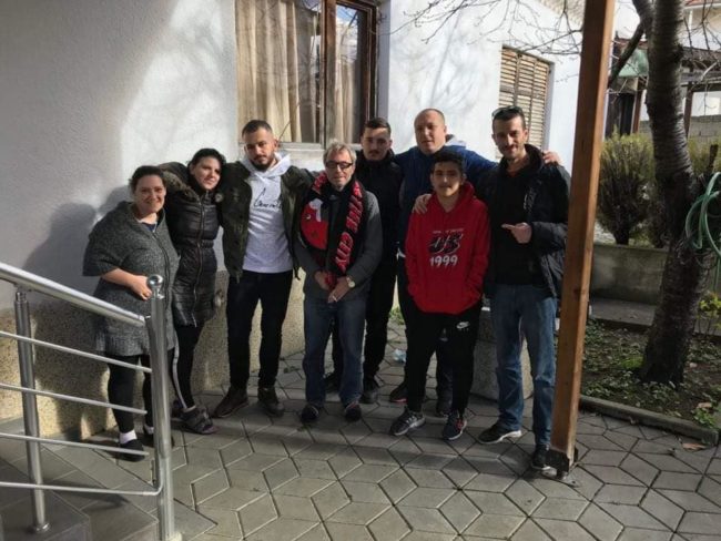 “Skifterat” strehojnë familjen katër anëtarëshe nga Shqipëria, na njoftojnë me ‘Skifterin’ më të ri!