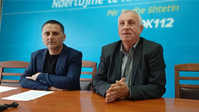 Mustafa e quan qeverisjen e Gjilanit monarki e kryetarin Haziri një monark i veprimeve të jashtëligjshme