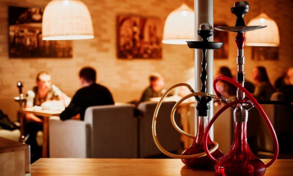 Austria mbyll të gjitha shisha baret!