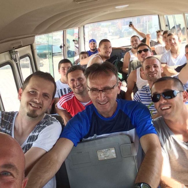 Hendbollistët gjilanas kujtojnë trajnerin, ngushëllojnë familjen Shkodra