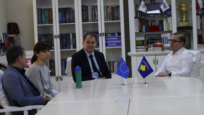Ismajli pret në takim shefin e Zyrës Ndërlidhës të Sllovakisë