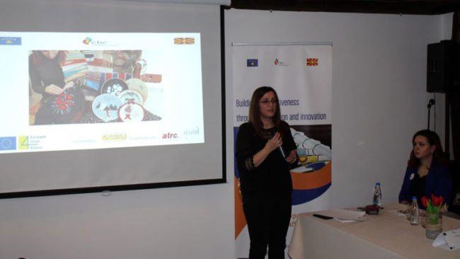 Artizanët e Gjilanit, Shkupit e Kumanovës, prezantojnë punimet më të mira