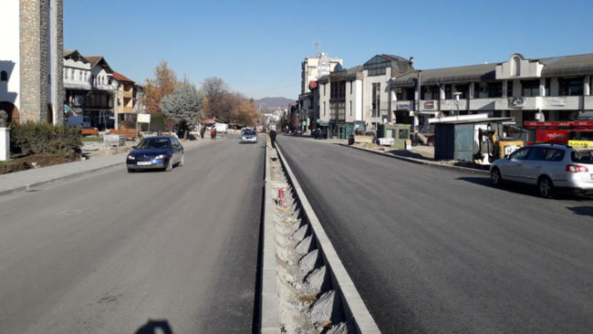 Alfaltohet pjesa e tretë e rrugës katër korsi, Gjilani merr pamje tjetër