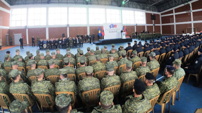 Presidenti i Shqipërisë Ilir Meta dekoron njësitet e kërkim-shpëtimit të FSK-së