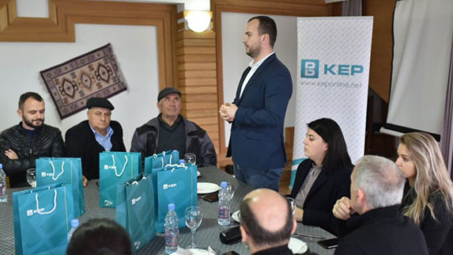 Mbahet takim për të shënuar një vit me të arritura me komunitetin e bizneseve dhe organizatat joqeveritare