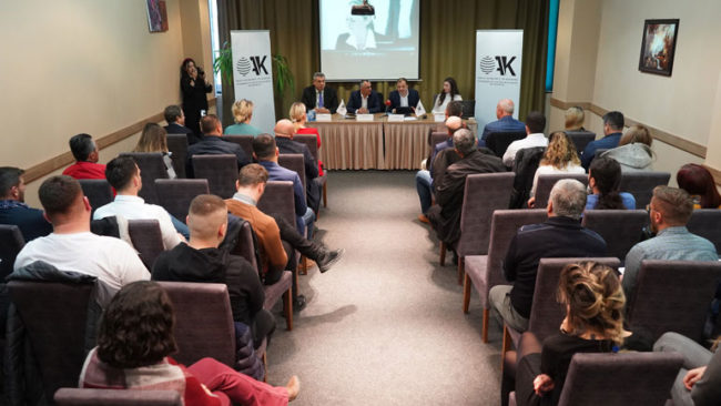 Promovohet libri “Nga zero në njëqind” i autorit Dritan Shpuza