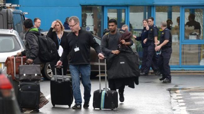 Banorët largohen nga banesat pranë spitalit, aty po vendosen britanikët e kthyer nga Kina