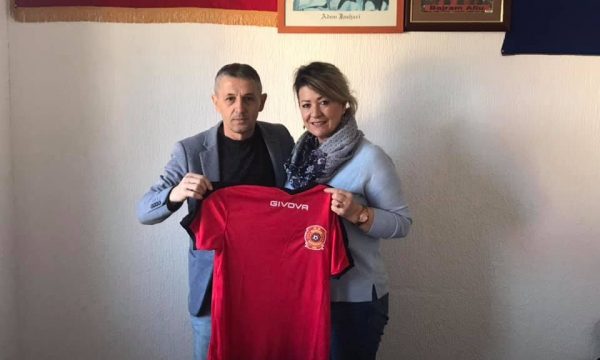 Drenica zurtarizon trajnerin e suksesshëm kosovar