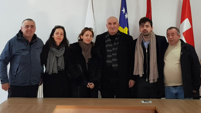Kreu i Vitisë e vlerëson lartë kontributin e familjes Ballabani për vendin