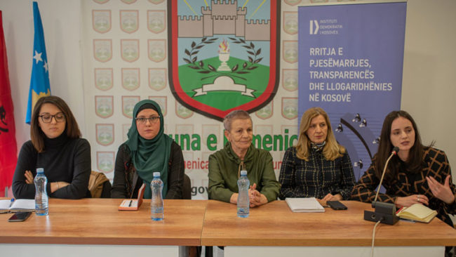 Mbahet debati: “Ta rrisim transparencën dhe llogaridhënien ndaj zgjedhësve” 