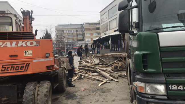 Gjilani nis aksionin për lirimin e hapësirave private dhe publike te Shtëpia e Mallrave