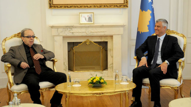 Thaçi uron Kadaren për datëlindje