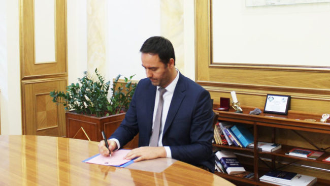 Kryekuvendari Konjufca po qëndron për vizitë në Gjermani