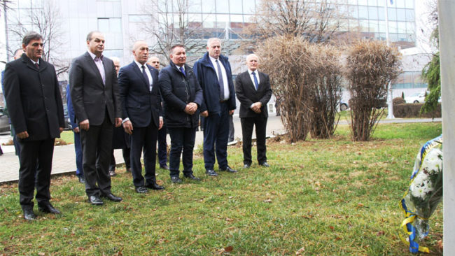 Ministri Rrustem Berisha merr pjesë në përkujtimin e holokaustit të hebrenjve