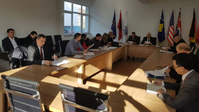 Viti: U mbajt mbledhja e parë e rregullt e Komitetit për Politkë dhe Financa