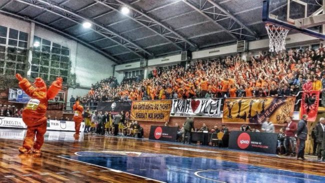 Ylli fiton derbin ndaj Rahovecit, spektakël në Suharekë