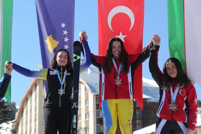 Edhe një medalje nga Turqia, skitarja kosovare fiton të argjendtën në “Uludag 2020”