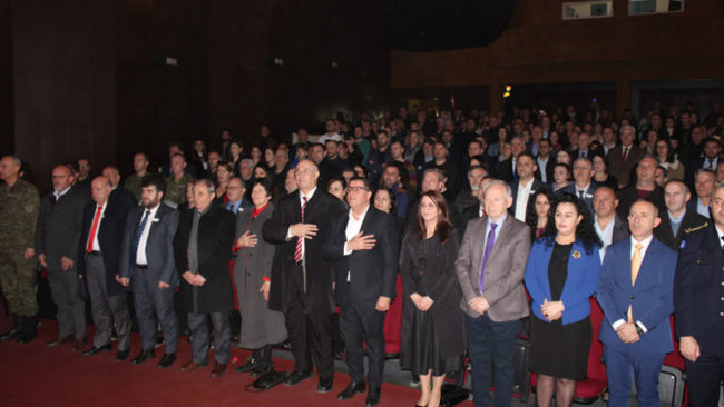 Haziri: Meritat për lirinë e Kosovës nuk i takojnë askujt tjetër pos dëshmorëve