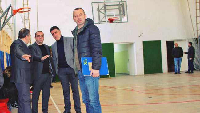 Ismajli: Rregullimi i sallave të edukatës fizike nëpër shkolla prioritet për qeverisjen aktuale