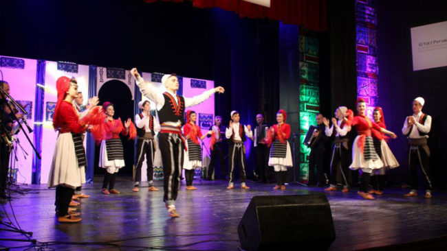 Ansamblet e Gjilanit, Kumanovës e Preshevës, performuan për nder të 12-vjetorit të pavarësisë